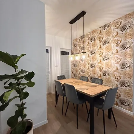 Apartment Boleslaviaapartments - Apartament Merci 2, Parking Free Boleslawiec (Lower Silesia)